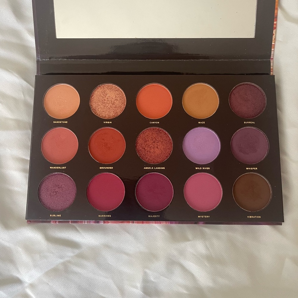 Hipdot Cosmetics Zion Pressed Pigment Eyeshadow Palette